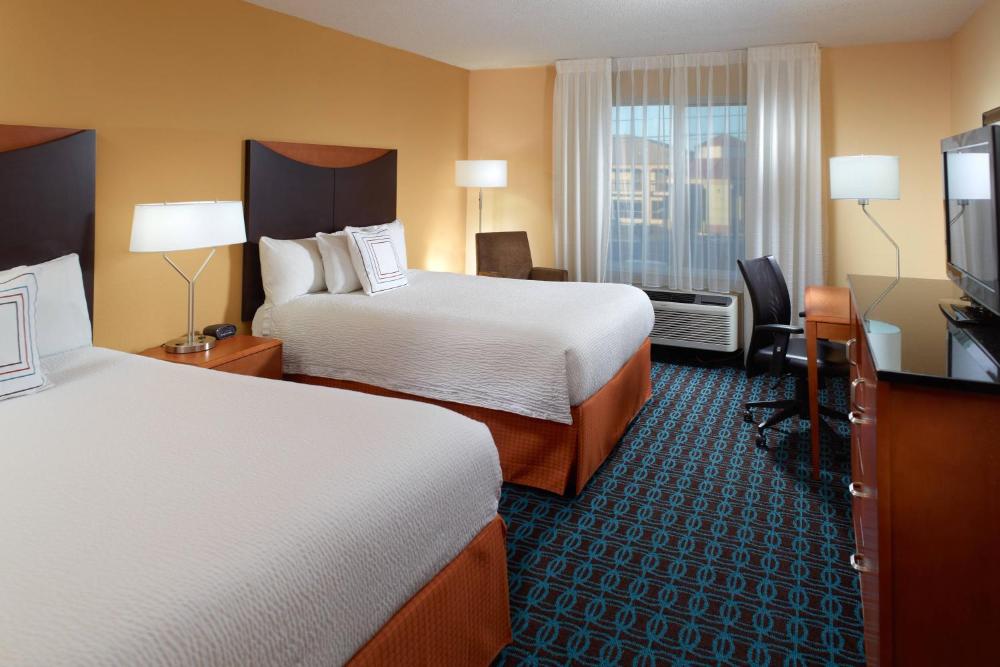 Queen Room with Two Queen Beds interior